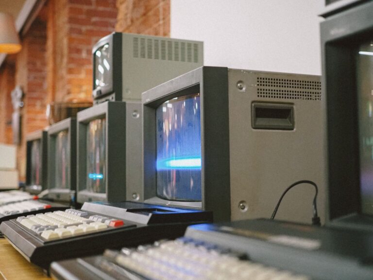 The Real Story Behind Planned Obsolescence in Tech