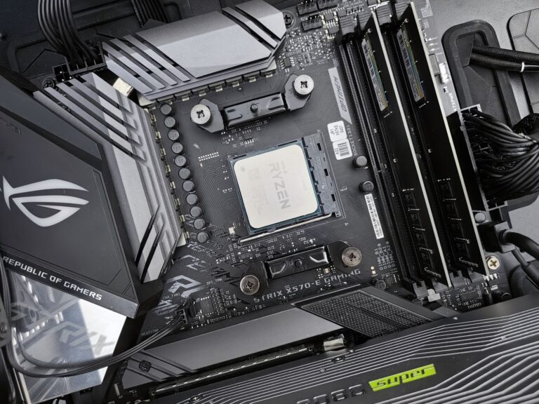 Ryzen AI 9 HX 370 gaming